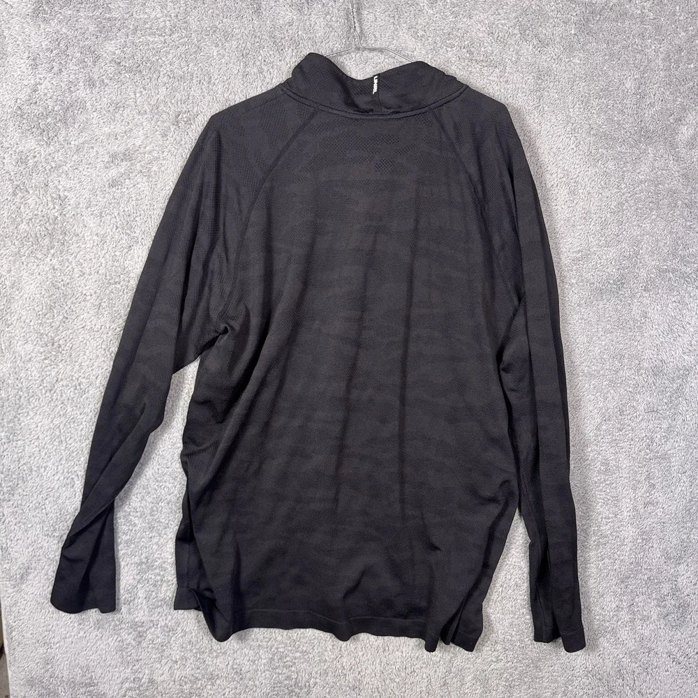 UNRL Jacket Mens XL Camo Pullover Base Layer Long Sleeve 1/4 Zip Sports Golf